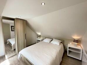 2 chambres, accès au Wi-Fi (inclus)