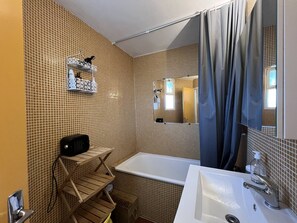 Bathroom - T2 Apartment 4 ppl, beachfront, Port Barcarès (Le Barcarès)