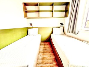 3 bedrooms, free WiFi, bed sheets