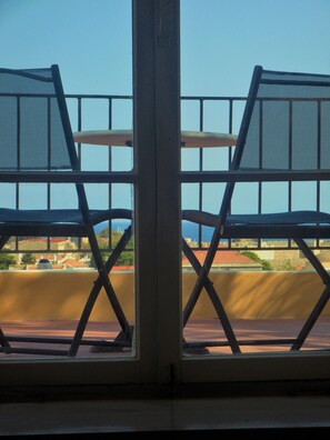 Interior - Simplicity, Space and Stunning Views! (Rhodes)