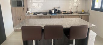 Apartment N101 Long term stays A/C Parking