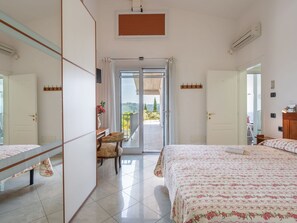 4 habitaciones, cuna de viaje y wifi gratis 