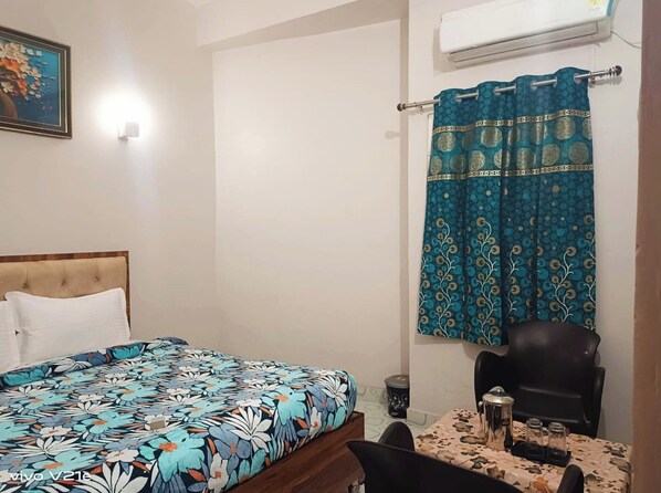 Deluxe Double Room, City View