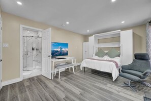 1 chambre, bureau, fer et planche à repasser, Wi-Fi