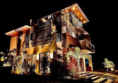 Staycation At Sandari Batulao (Overlooking Spot)