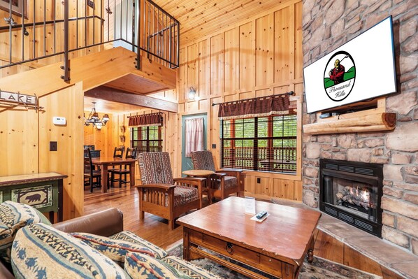 TV, fireplace - Pet-Friendly Cabin | Pools, King Beds, Prime Spot (Branson)