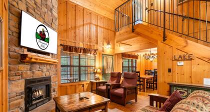 Perfect Family Getaway | King Beds, Pool, & Hot Tub Access