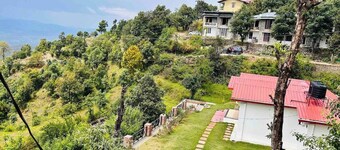 Tiaara Solace, a beautiful cottage in Hills!