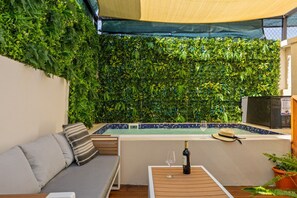 Pool - Ocean Park 3BDR / 2b Pool @ Riviera Villa (San Juan)