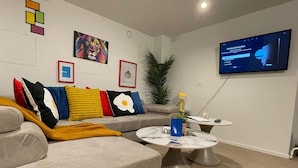 House | Exterior - One Lux Stay Near Antwerp Central - Studio Apartment (Antwerp)
