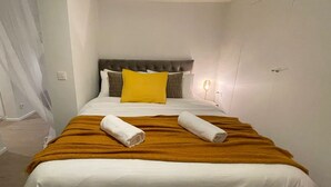 House | Exterior - One Lux Stay Near Antwerp Central - Studio Apartment (Antwerp)