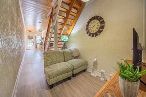 Apartment (2 Bedrooms) | Bahagian dalam