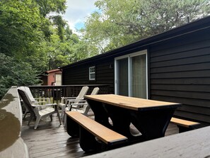 Outdoor dining - Fair Prices - Superior Service- Inviting Property - Put In Bay Condo (Put-in-Bay)