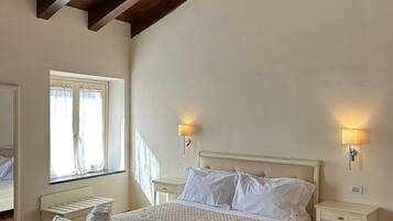 In-room safe, free WiFi