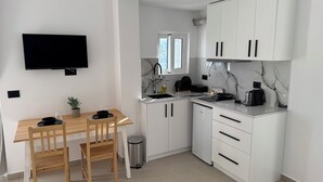 Deluxe-dobbeltværelse - havudsigt | Privat køkken
