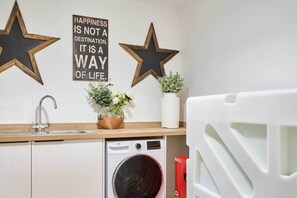 Interior - Host & Stay | Albert House (Weymouth)