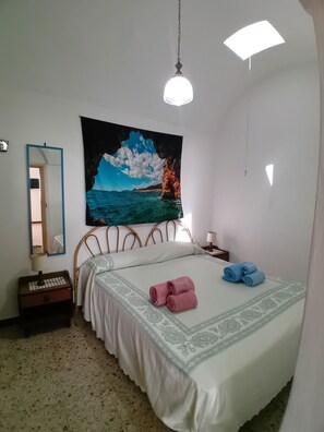 1 chambre, Wi-Fi gratuit, draps fournis