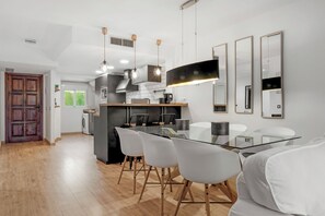 Dining - Nice apartment for 5-6 persons with parking (Marbella)