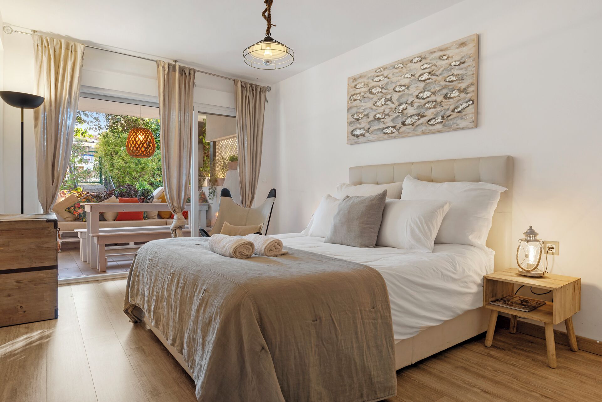 2 bedrooms, iron/ironing board, free WiFi, bed sheets