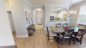 Condo, 2 Bedrooms | Dining