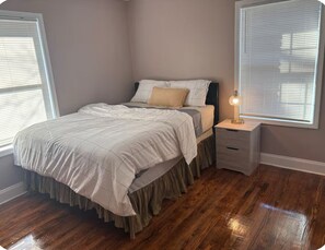 3 chambres, fer et planche à repasser, Wi-Fi gratuit, draps fournis