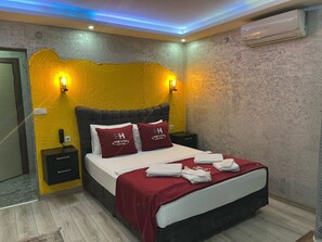 Studio Comfort, pemandangan kota | Meja kerja, ruang kerja ramah laptop, dan Wi-Fi gratis