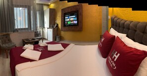 Studio Comfort, pemandangan kota | Meja kerja, ruang kerja ramah laptop, dan Wi-Fi gratis