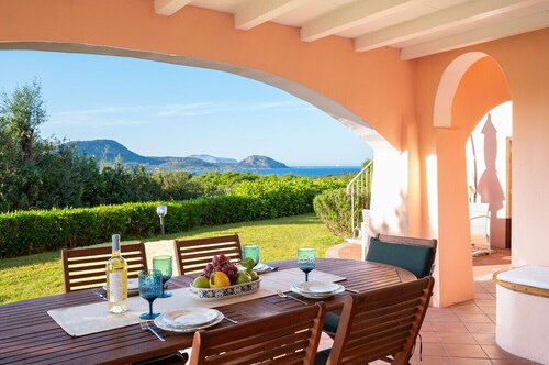 Villa Pogelia – sea view, pool, family-friendly stay