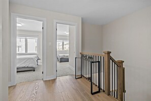 4 Schlafzimmer, Bügeleisen/Bügelbrett, WLAN, Bettwäsche