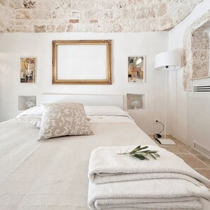 2 bedrooms, iron/ironing board, travel crib, WiFi