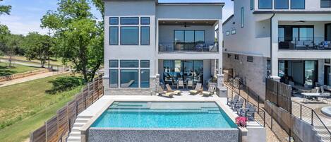 室外泳池、暖水池