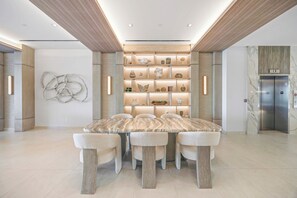 Lobby sitting area - Aqualina (Nassau)