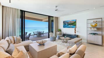 Luksushuoneisto, 3 makuuhuonetta, keittiö, rannan lähellä | Olohuone