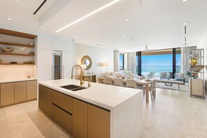 Luxury Condo, 3 Bedrooms, Kitchen, Beachfront | Living area - Aqualina (Nassau)