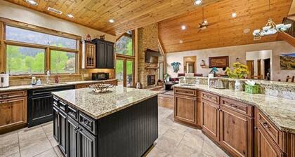 Riverfront Dream House 4 Bedroom/Loft 3.5 Bath