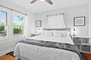 3 chambres, fer et planche à repasser, Wi-Fi gratuit, draps fournis