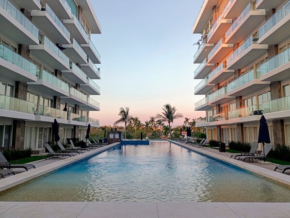 Pool - 2BR Direct Pool Access, 5 Min from the Beach (Las Jarretaderas)