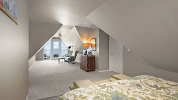 5 bedrooms, iron/ironing board, free WiFi, bed sheets