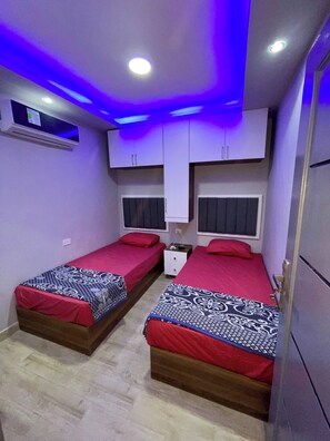 Apartamento, 2 habitaciones, accesible para personas con discapacidad, vistas a la ciudad | 2 dormitorios