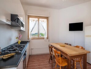 Villa, 3 Bedrooms, Smoking | Interior
