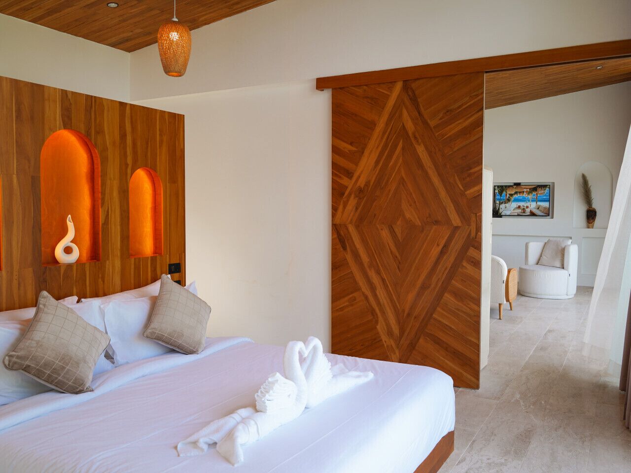 2 bedrooms, desk, free WiFi, bed sheets