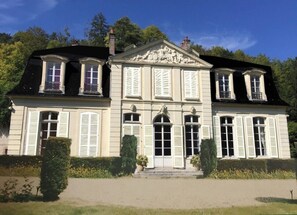 Exterior - Château Domaine Leblanc (Saint-Pierre-du-Vauvray)