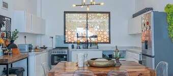 Stylish coastal retreat offers the perfect blend of tranquility and charm.