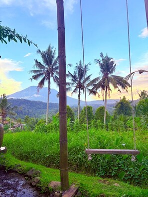 Family Bungalow, 2 Bedrooms, Mountain View | Mountain view - Gladak di uma bali (Sidemen)