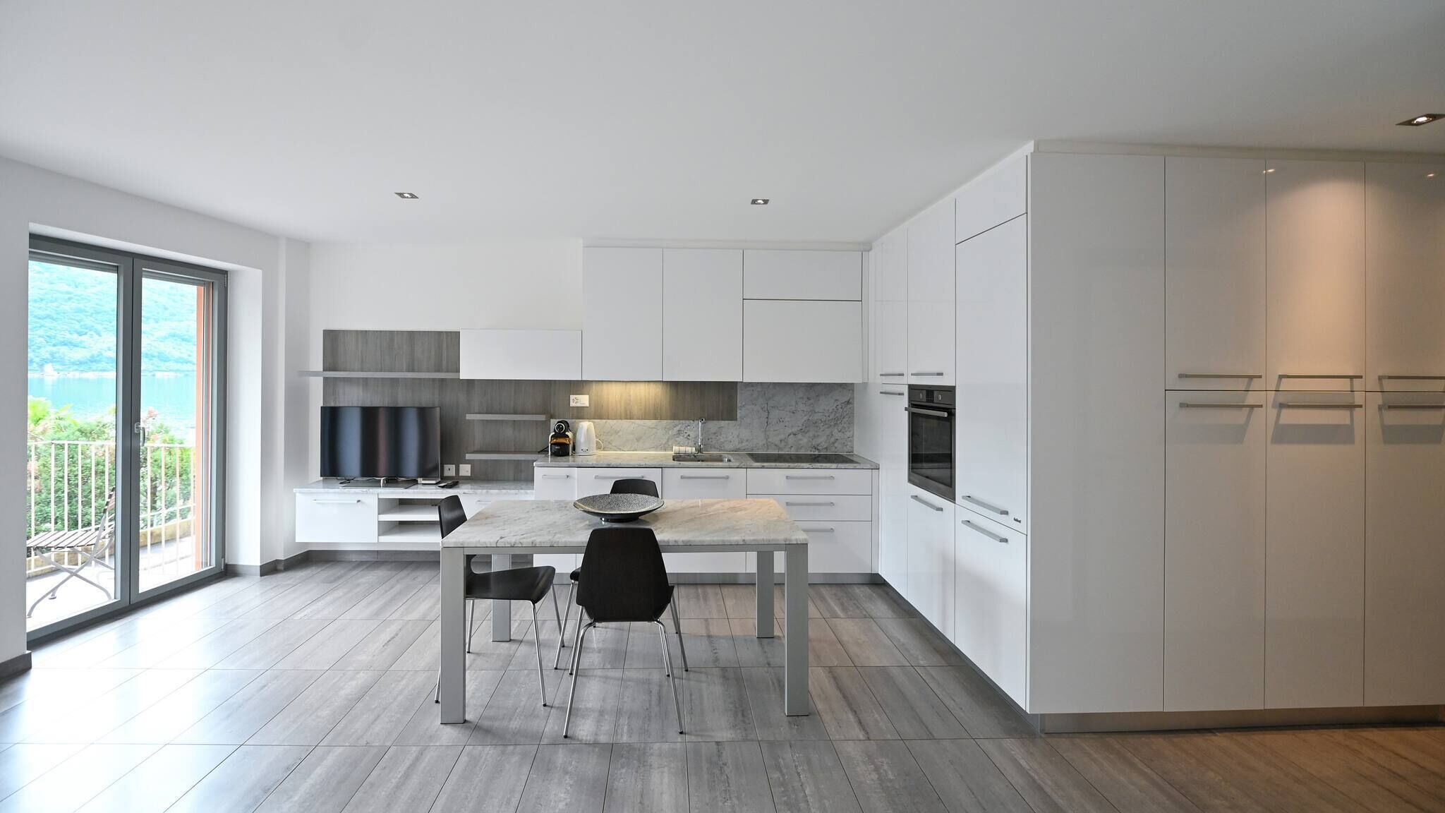 Appartamento, 1 camera da letto, balcone, vista lago | Interni