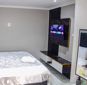 2 soverom, strykejern/-brett, wi-fi og sengetøy