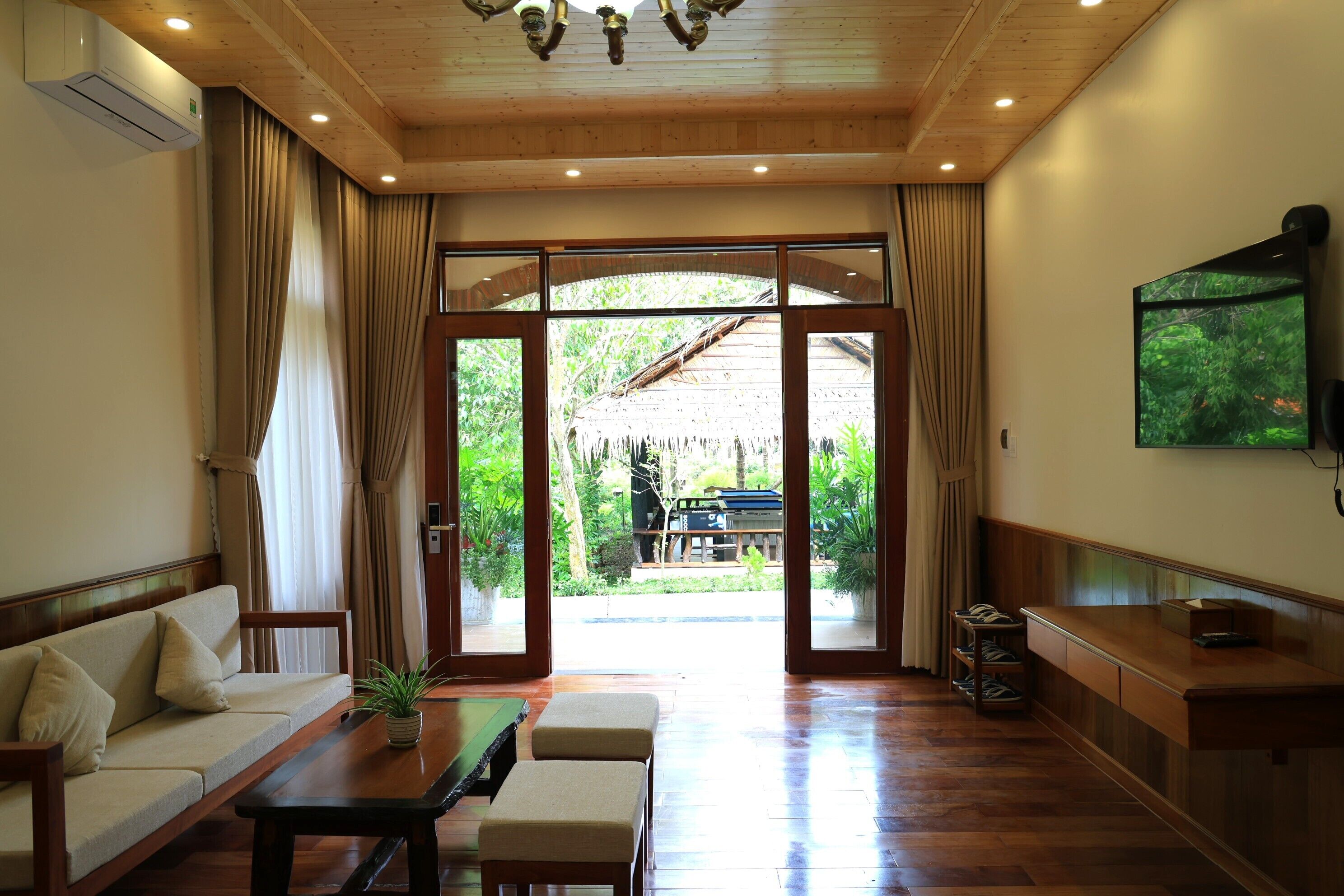 Family Apartment | Living area