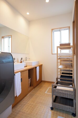 Superior Villa | Bathroom