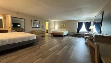 10 bedrooms, iron/ironing board, WiFi, bed sheets