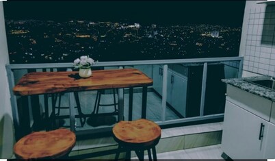 Chic studio in tranquil Kigali with WiFi, centrally located, and cozy.